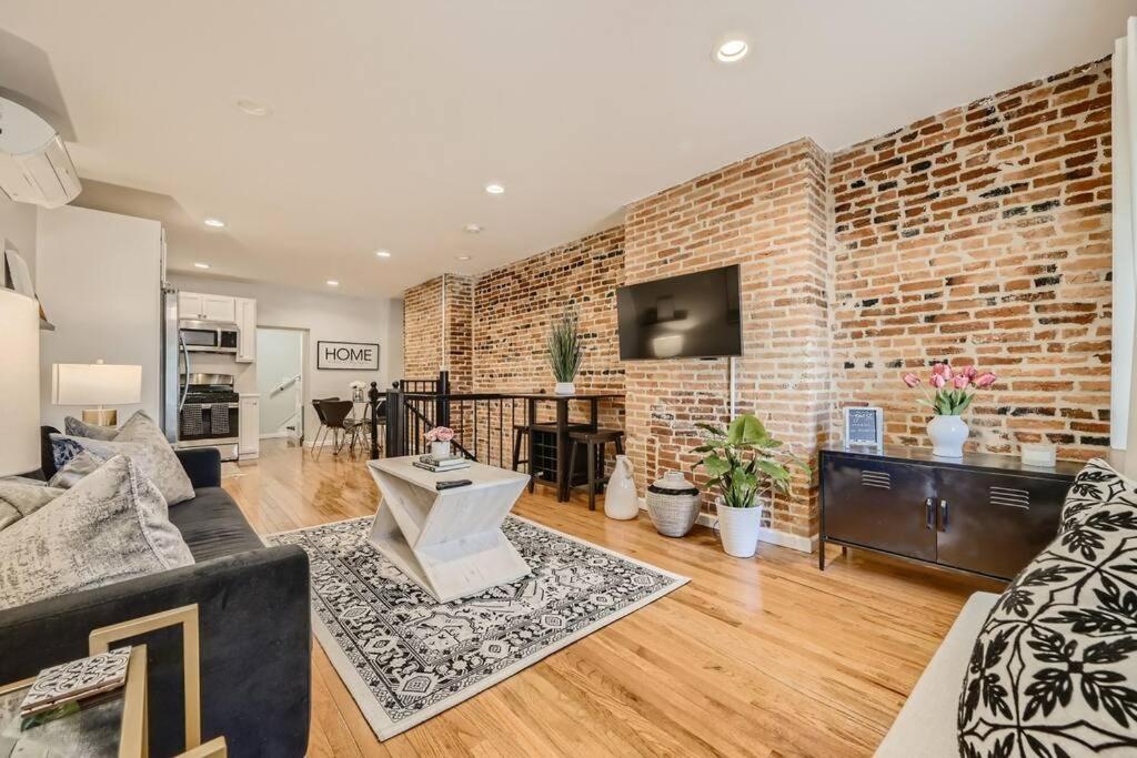 Trendy Spot In Downtown Baltimore/Fellspoint Екстериор снимка